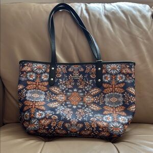 Elegant Black and Orange Tote Bag